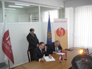 Церемония подписания Соглашения о сотрудничестве между Ереванским госуниверситетом и фондом Русский мир
